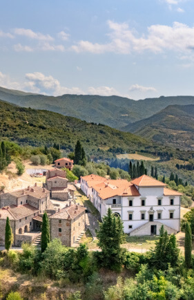 vista del complesso Borgo villa di poggio